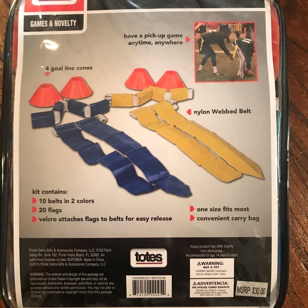 🏈 Totes Flag Football Set - Picture 3 of 4